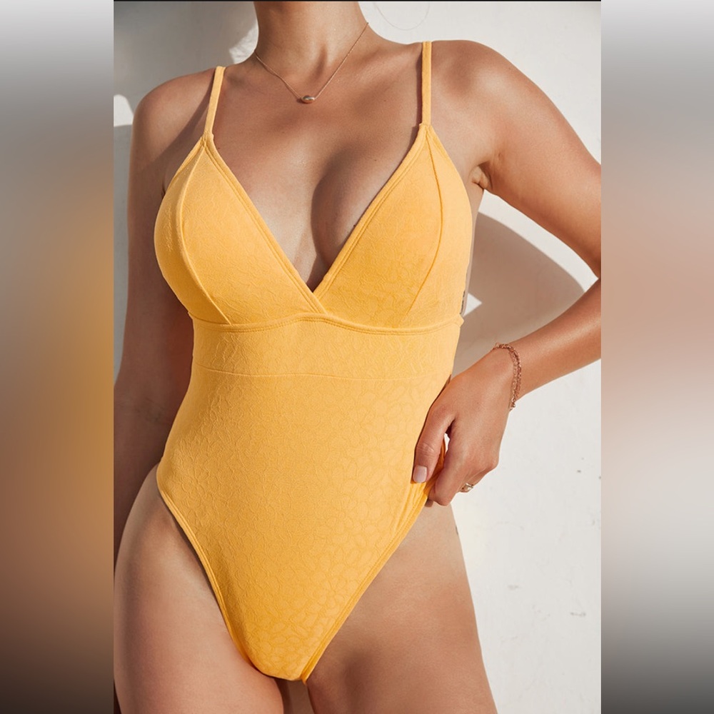 Saint Tropez Paneled V-Neck One Piece Swimsuit NWT